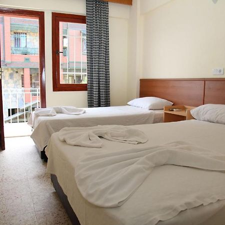 كوشاداسيه Tug Hotel المظهر الخارجي الصورة