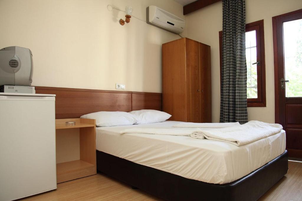 كوشاداسيه Tug Hotel المظهر الخارجي الصورة