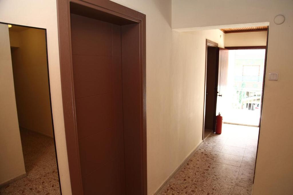 كوشاداسيه Tug Hotel المظهر الخارجي الصورة